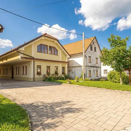 ゲストハウス Tourist Farm Logar Grahovo